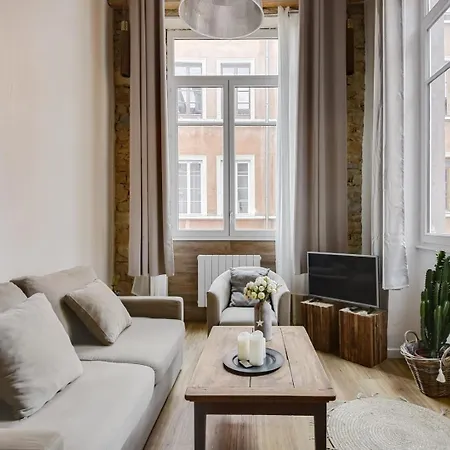 Guestready - Magnificent Duplex Canut Hypercentre Apartment